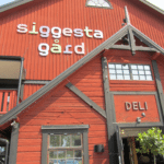 AA Siggesta Gård husfasad siggesta farm house